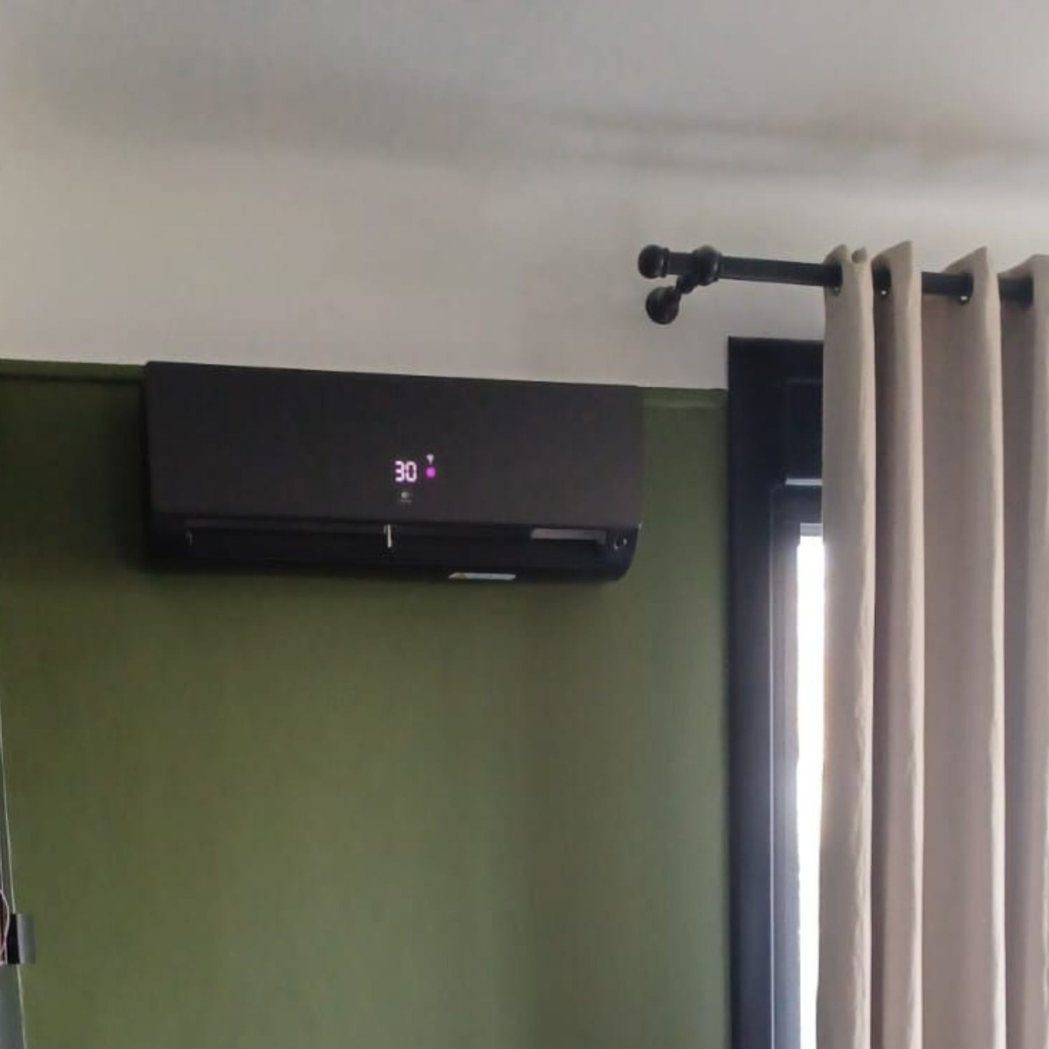 TELEC-CLIMATISATION EN AUTOMNE HIVER CENTRALE ALARME DAITEM OFFERTE